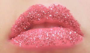 Pink-Glitter-Lips-Kawaii-Make-Up-Inspiration